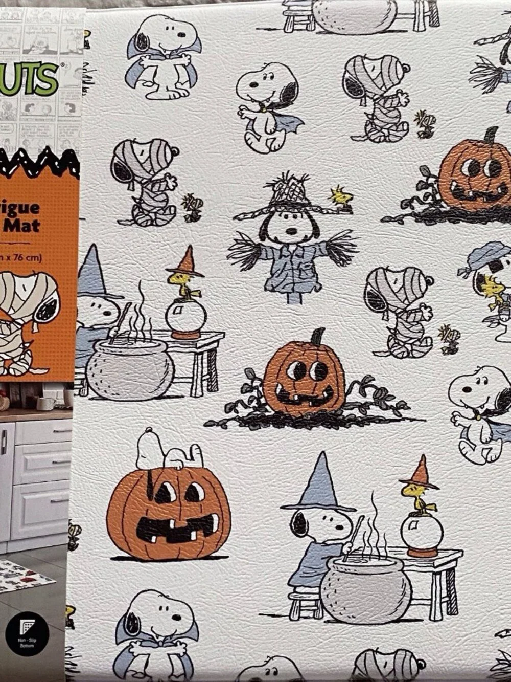 Peanuts snoopy woodstock